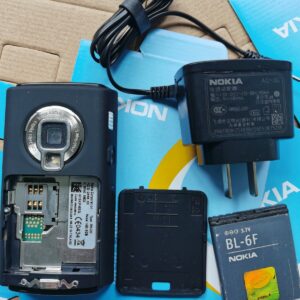 Nokia N95 8GB Symbian smartphone 8 GB storage, 128 MB RAM
