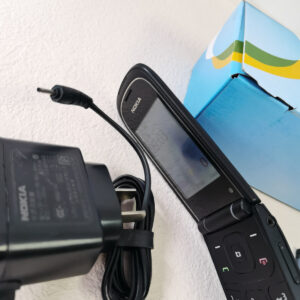 Unlocked Nokia 3710 Fold Mobile Phone - Image 4