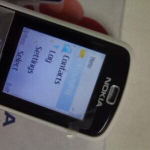 Nokia 5070 - Red (Unlocked) Cellular Phone - Image 4