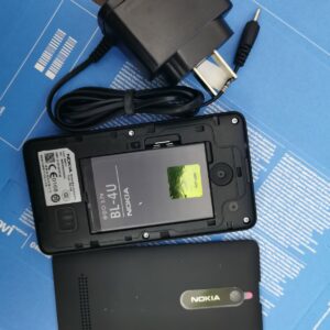 Nokia Asha 210 (2013)  mobile phones Unlocked GSM 2.4`Dual single SIM Cards Bundle Description 1 battery SIM Card Slot Single SIM - Image 9