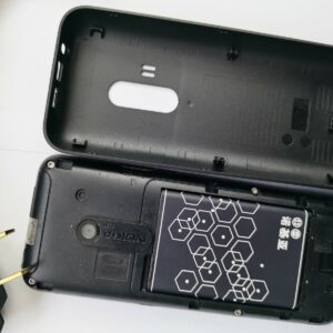 Nokia 220 Mobile Phone single/dual sim unlocked cell phone Russian Hebrew Arabi Bundle Description 1 battery SIM Card Slot Dual SIM (SIM + SIM) - Image 4