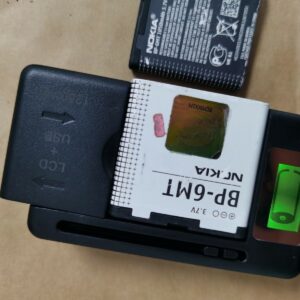 BP-6MT + LCD Charger for Nokia 6720C E51 E51i N78 5610 6110 N82 N81 6720 Package Included  2batteries+1charger - Image 4