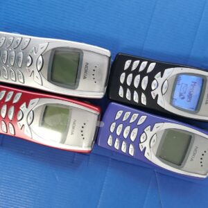 Nokia 8250 2G GSM Unlocked Keyboard Phone  Colors Purple Battery 1 battery - Image 10