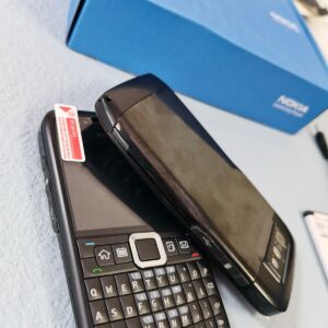 N e w Condition Original Unlocked Nokia E71 Full Qwerty Smartphone Mobile Phone Color Black Battery 1 battery - Image 11