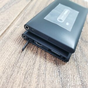 N9 Original Unlocked Nokia N9 8MP 16GB ROM 1GB RAM GPS 3G Bluetooth WIFI phone - Image 2