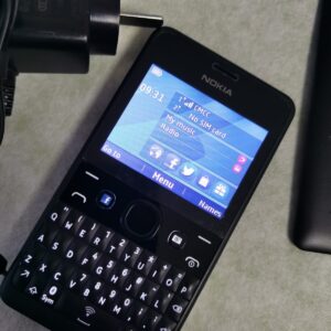 Nokia Asha 210 (Unlocked) Duel sim Mobile Phone Watsapp Facebook Mobile Phone SIM Dual SIM Battery 1 battery