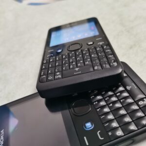 Nokia Asha 210 (Unlocked) Duel sim Mobile Phone Watsapp Facebook Mobile Phone SIM Dual SIM Battery 1 battery - Image 5