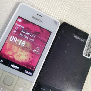 Original Nokia 515  256MB 64MB RAM storage single / dual sim 3G network phone  SIM Single sim Color Black - Image 2