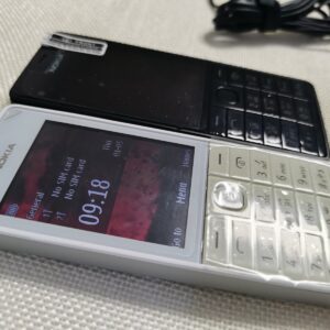 Original Nokia 515  256MB 64MB RAM storage single / dual sim 3G network phone  SIM Single sim Color Black - Image 3