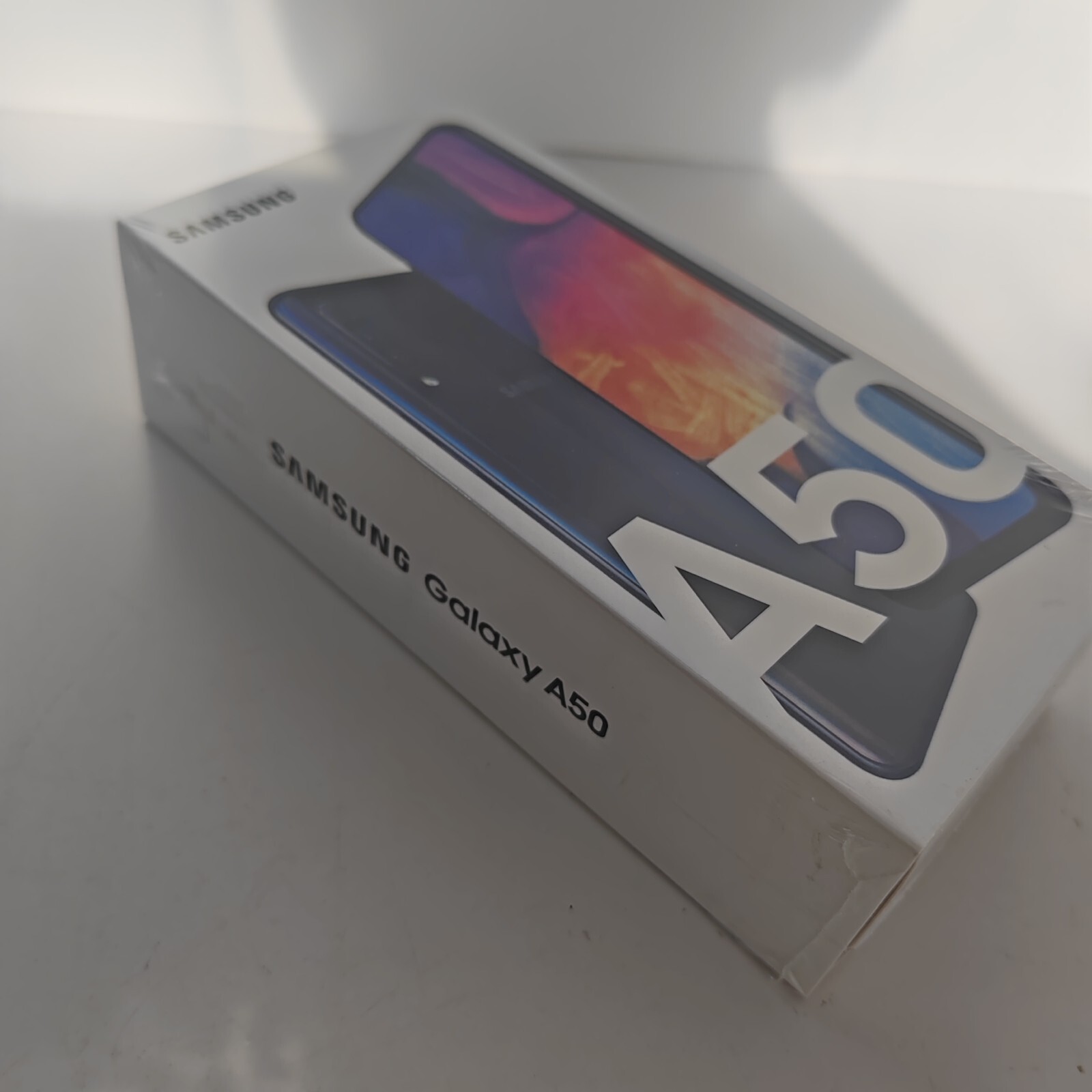 Samsung Galaxy A50 SM-A505 6.4" 25MP 128GB Dual SIM Android 11 SmartPhone Colore Indicare il colore desiderato Capacità di memorizzazione 64GB I colli contengono  Telefoni cellulari e caricabatterie