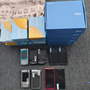 Nokia N95 N95/8G N8 N9 N93i N93 Button phone or flip phone,smartphone lot Model Number N95