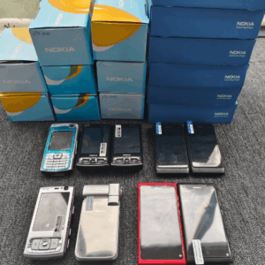 Nokia N95 N95/8G N8 N9 N93i N93 Button phone or flip phone,smartphone lot Model Number N95 - Image 2