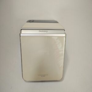 Samsung Galaxy Z Flip3 5G 6.7" 12MP Android 14 128GB 8GB RAM smartphone - Image 12