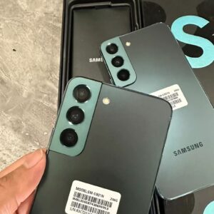 Samsung Galaxy S22 5G 6.1" 50MP SM-S901U1 unlocked Android phone 128/256GB Storage 128GB 8GB RAM colors Please note the color you need - Image 3