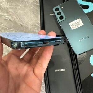 Samsung Galaxy S22 5G 6.1" 50MP SM-S901U1 unlocked Android phone 128/256GB Storage 128GB 8GB RAM colors Please note the color you need - Image 5