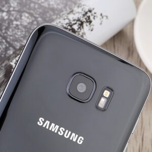 Samsung Galaxy S7 Edge SM-G935F - 32GB (Unlocked) (Single SIM) 4G LTE Colors White - Image 12