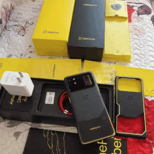 OnePlus 8T Cyberpunk limited edition 12+256G Google Unlocked Original Package Mobile phones and all accessories - Image 5