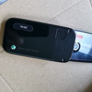 Unlocked Original Sony Ericsson Z610 Z610i Mobile Phone GSM Flip Cellphone - Image 5