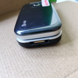 Unlocked Original Sony Ericsson Z610 Z610i Mobile Phone GSM Flip Cellphone - Image 10