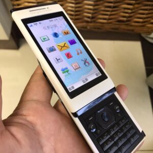 Sony Ericsson Aino U10 WIFI GPS Bluetooth 8.1MP Slider Cellphone Color Black - Image 12