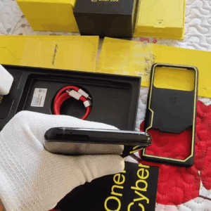 OnePlus 8T Cyberpunk limited edition 12+256G Google Unlocked Original Package Mobile phones and all accessories - Image 11