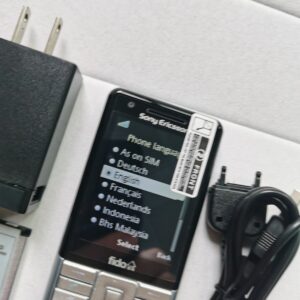 Sony Ericsson Naite J105 3G Bluetooth 2MP 100 MB FM MP3 Mobile Phone - Image 3