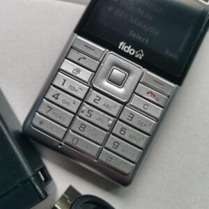 Sony Ericsson Naite J105 3G Bluetooth 2MP 100 MB FM MP3 Mobile Phone - Image 8