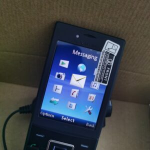 Sony Ericsson Hazel J20 J20i - Black (Unlocked) Cellular Phone - Image 3