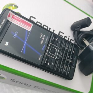 Sony Ericsson C902 - Swift black (Unlocked) Cellular Phone 160 MB - Image 3