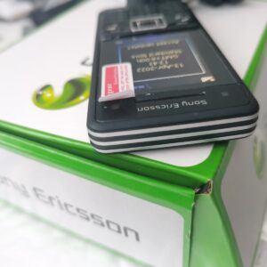 Sony Ericsson C902 - Swift black (Unlocked) Cellular Phone 160 MB - Image 4