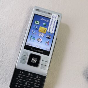 Sony Ericsson C905 160MB 2G 3G GSM / HSPA unlocked mobile phone - Image 4