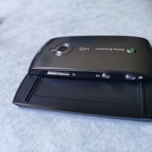 Sony Ericsson Vivaz Pro U8 3G Mobile Phone 3.2'' CellPhone Symbian OS Bundle Description 2 batteries - Image 2