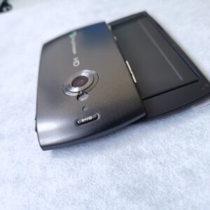 Sony Ericsson Vivaz Pro U8 3G Mobile Phone 3.2'' CellPhone Symbian OS Bundle Description 2 batteries - Image 3