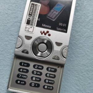 Sony Ericsson W995 W995a 2.6" 8MP 118MB Key mobile phone Color Black - Image 14