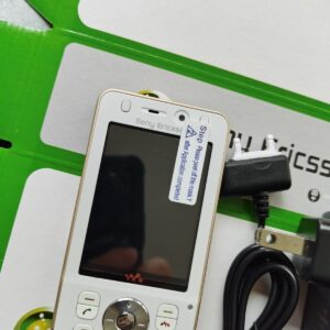 Sony Ericsson Walkman W910i W910 Cell Phone wHITE (Unlocked) Working very well - Image 2