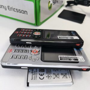 Sony Ericsson W880 W880i (Unlocked) Cellular Phone