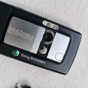 Sony Ericsson K750 Very Rare - For Collectors - Unlocked Bundle Description 1 battery - Image 4