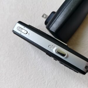 Sony Ericsson K750 Very Rare - For Collectors - Unlocked Bundle Description 1 battery - Image 8