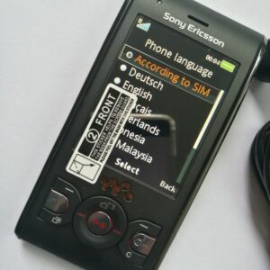Sony Ericsson W595 Original Unlocked W595 FM Radio Bluetooth 3.15MP Camera Bundle Description 1 battery - Image 2