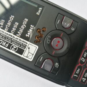Sony Ericsson W595 Original Unlocked W595 FM Radio Bluetooth 3.15MP Camera Bundle Description 1 battery - Image 7