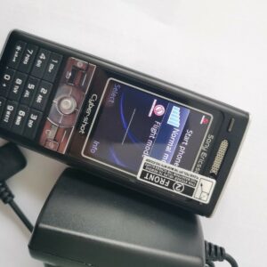 Sony Ericsson K800i K800 Cyber-shot Black (Unlocked) Classic 3G Mobile Phone Bundle Description 1 battery
