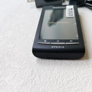 Sony Ericsson Xperia X8 E15, E15i, E15a (Unlocked) Mobile phone Android 2.1 Bundle Description 1 battery - Image 4