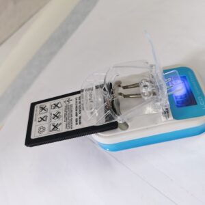 Sony Ericsson BST-22 Li-Polymer Battery 3.6V 700mAh for T300 T306 T310 Cellphone Package 1 battery +1 charger - Image 2