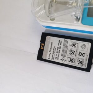 Sony Ericsson BST-22 Li-Polymer Battery 3.6V 700mAh for T300 T306 T310 Cellphone Package 1 battery +1 charger - Image 5