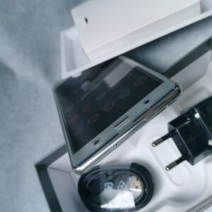 Sony Xperia XZ2 Premium H8166 H8116 SO-04K 4 +64GB  Single/Dual SIM mobile phone SIM Single SIM Color Black Model Number SO04K - Image 14