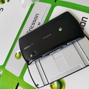 Sony Ericsson Xperia Play R800 R800i Unlocked Slide-Out Smartphone 400 MB