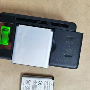Bst-38+ LCD Charger for Sony Ericsson C510 C902 C905 S500 W760 W902 S550 U20 Package Included  1battery+1charger - Image 3