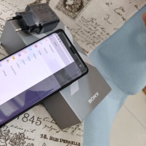99% N e w Sony  Xperia XZ3-64GB Phone Model H8416 without NFC Wireless Charging Standard 1battery+1charger - Image 5