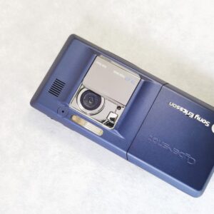 Sony Ericsson k810 K810i Blue (Unlocked) Mobile Phone - Image 3