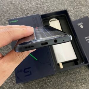 90% N EW Xiaomi Black Shark 5 RS 12+ 256GB Snapdragon 888 Unlocked 5G game phone Internal 256GB 12GB RAM Color black